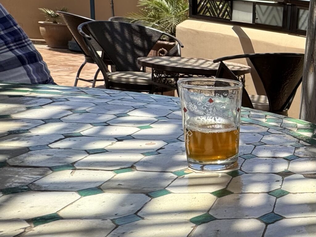 モロッコのミントティー