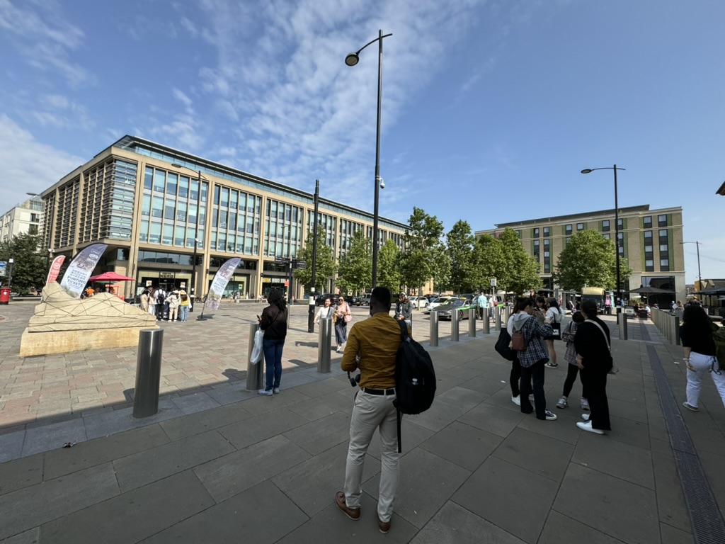 ケンブリッジの駅前