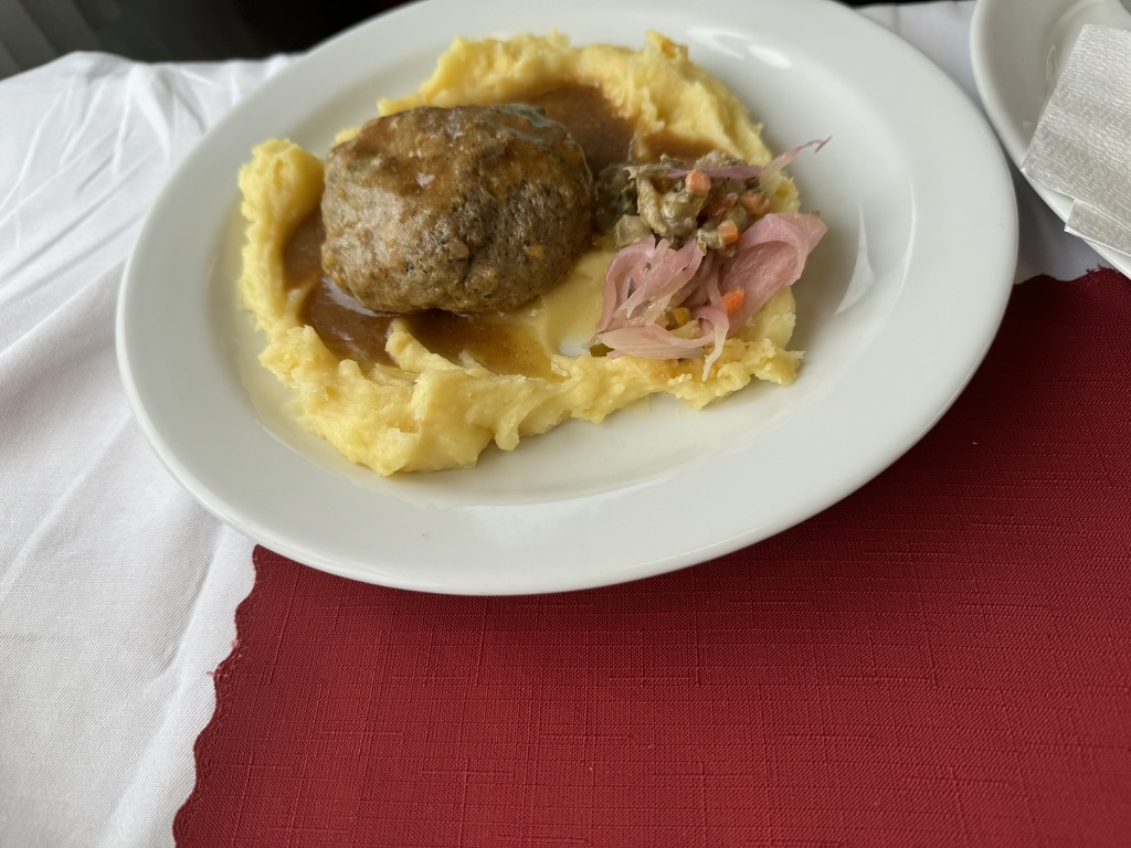 食堂車で食べたチェコ料理